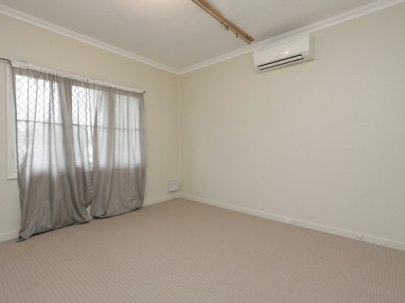 89 Alvah Street, St James WA 6102