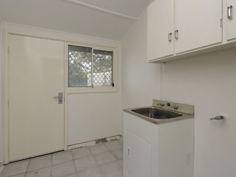 89 Alvah Street, St James WA 6102