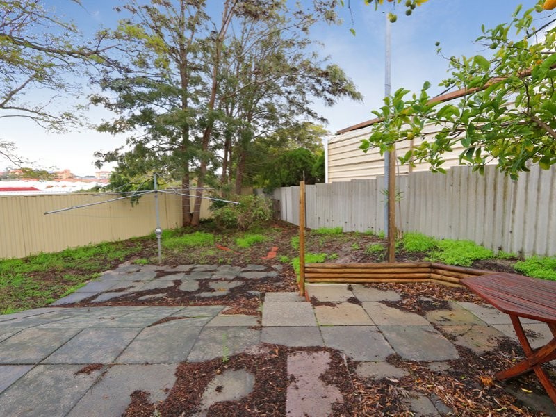 89 Alvah Street, St James WA 6102