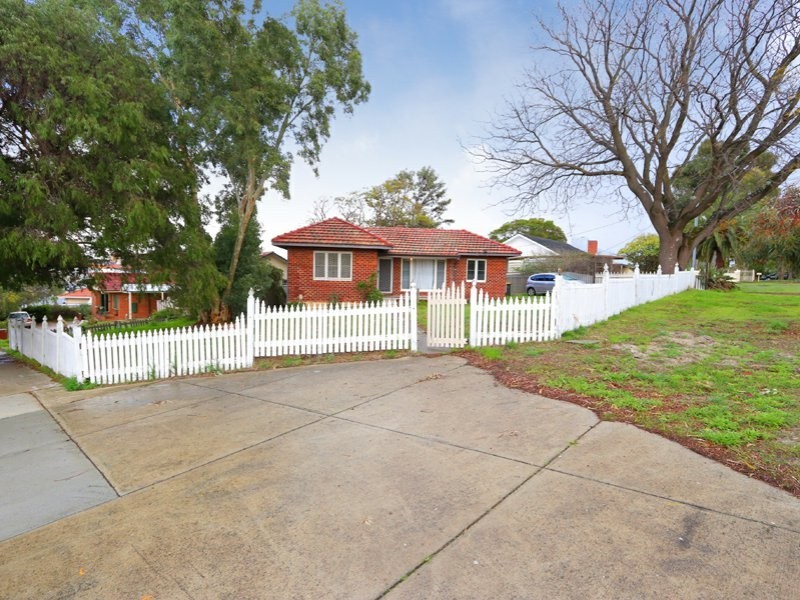 89 Alvah Street, St James WA 6102