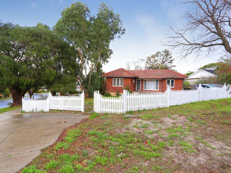 89 Alvah Street, St James WA 6102