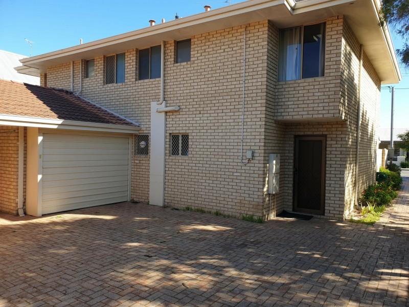 2/8 Mackie Street, Victoria Park WA 6100