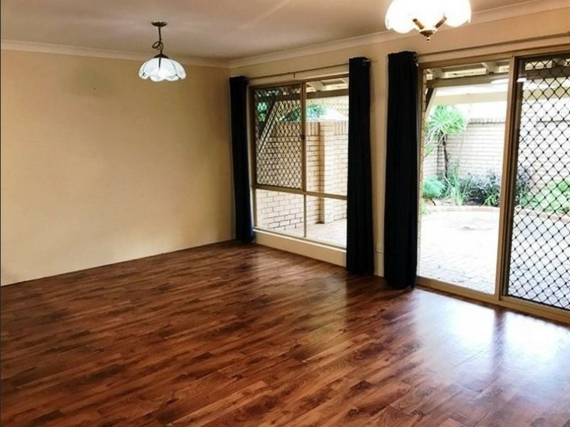 2/8 Mackie Street, Victoria Park WA 6100