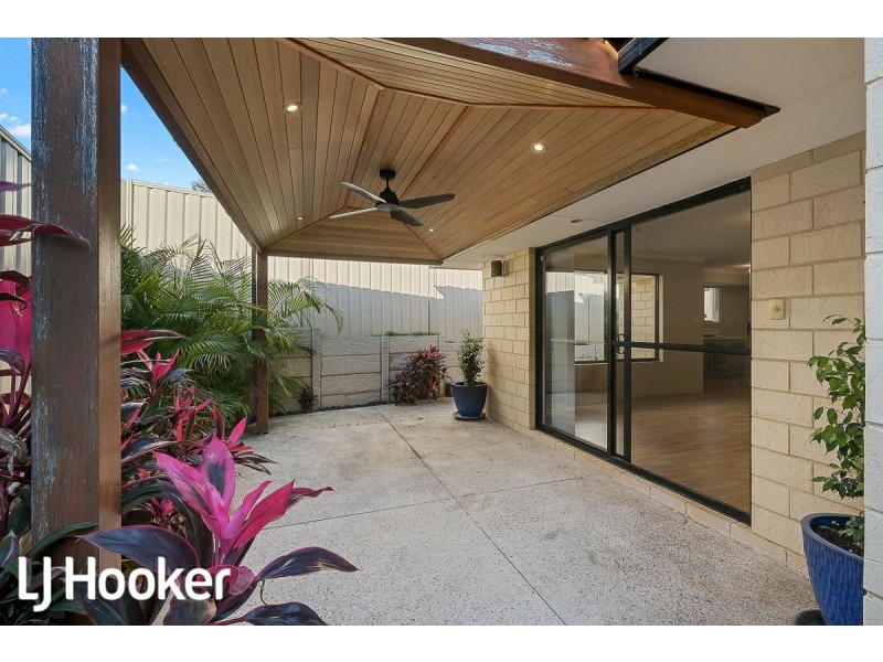 31 Shiraz Boulevard, Pearsall WA 6065