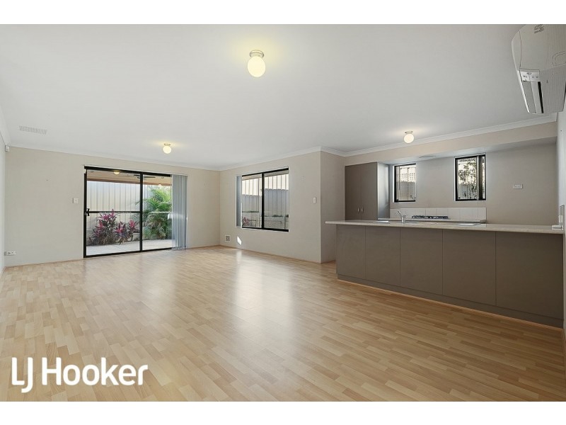 31 Shiraz Boulevard, Pearsall WA 6065