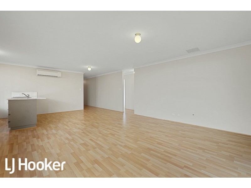 31 Shiraz Boulevard, Pearsall WA 6065