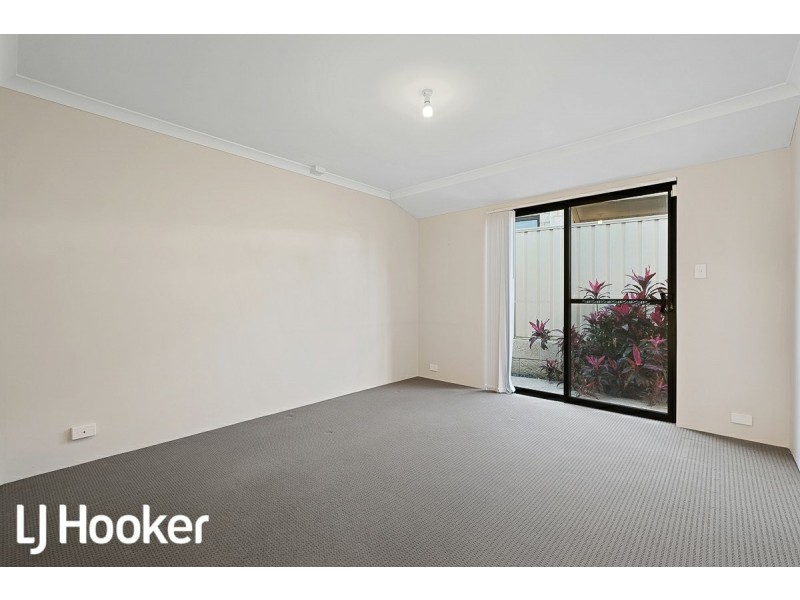 31 Shiraz Boulevard, Pearsall WA 6065