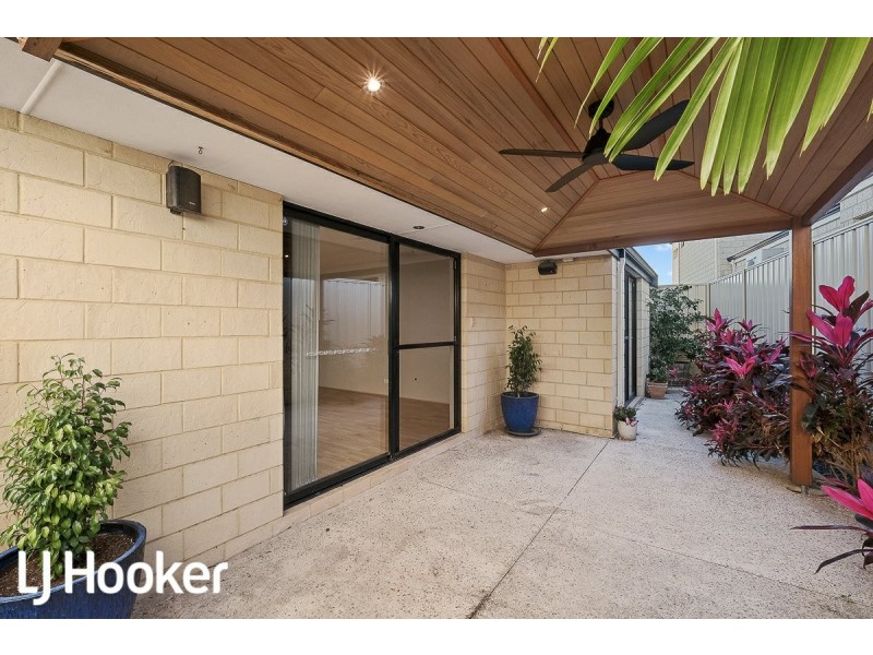 31 Shiraz Boulevard, Pearsall WA 6065