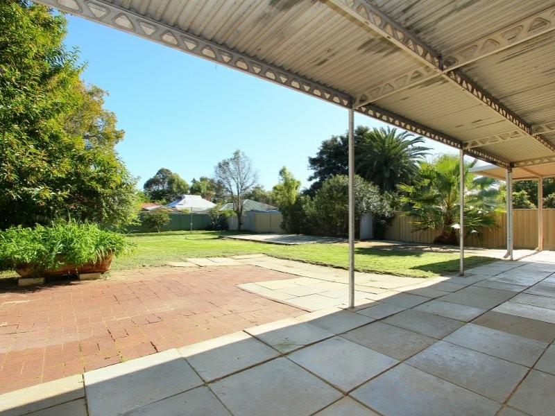 132 West Road, Bassendean WA 6054