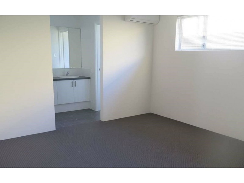 11 Tempranillo Rise, Hocking WA 6065