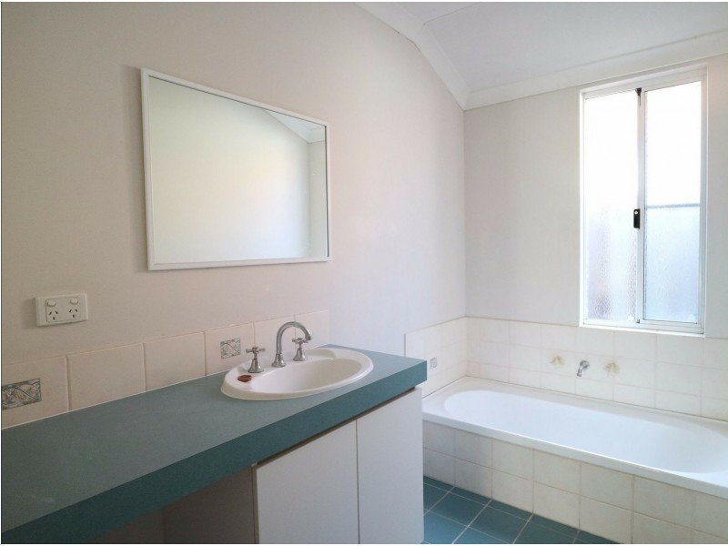 3/12 Gregory Street, Belmont WA 6104