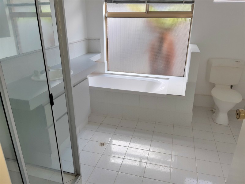 22 Larkspur  Place, Thornlie WA 6108