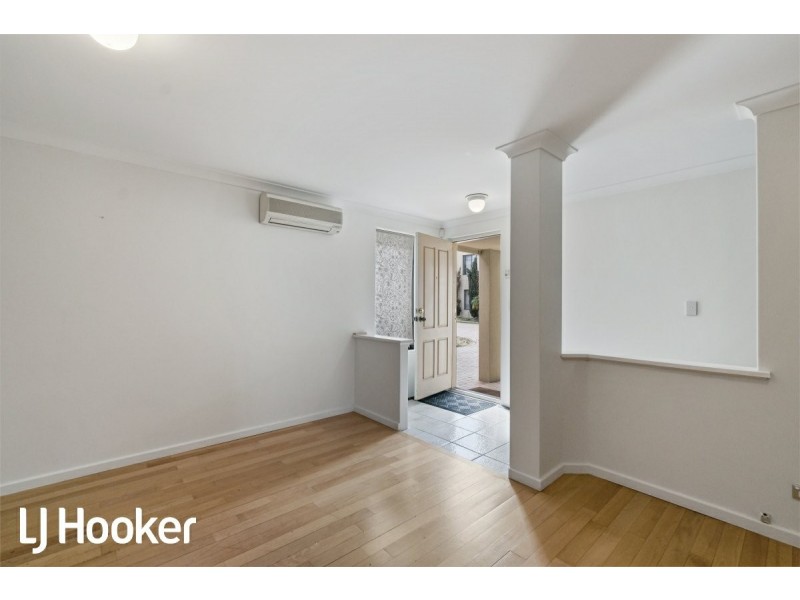 4/7 Gochean Avenue, Bentley WA 6102
