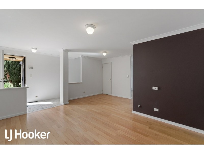 4/7 Gochean Avenue, Bentley WA 6102