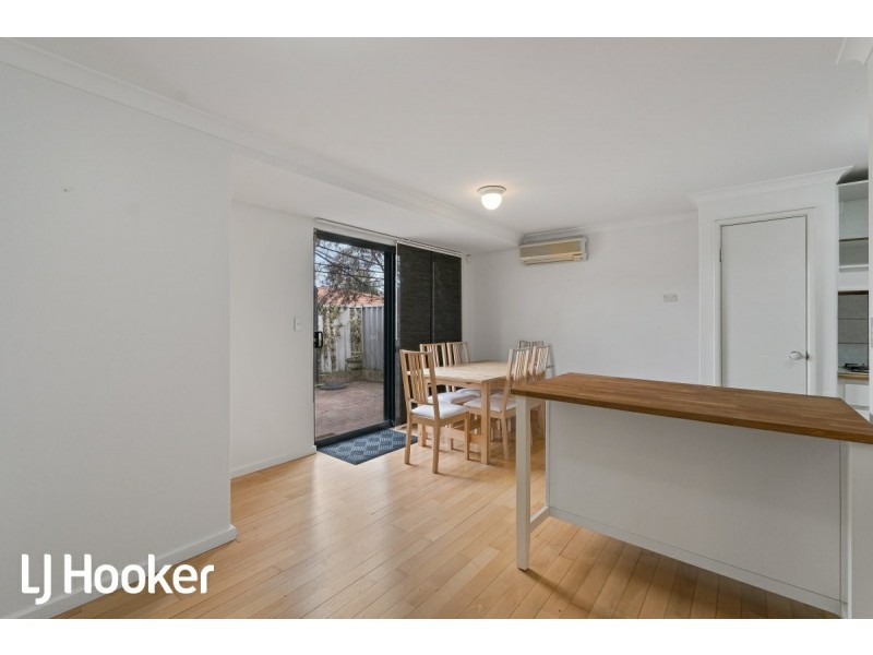 4/7 Gochean Avenue, Bentley WA 6102