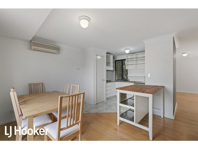 4/7 Gochean Avenue, Bentley WA 6102