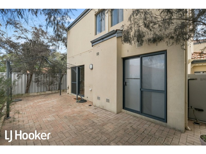 4/7 Gochean Avenue, Bentley WA 6102