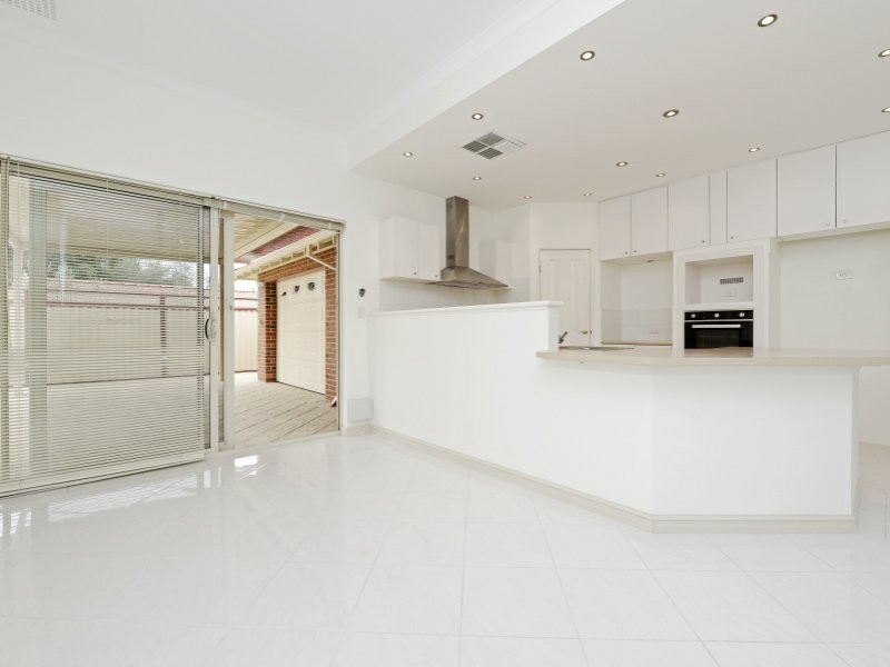 59A Sunbury Road, Victoria Park WA 6100