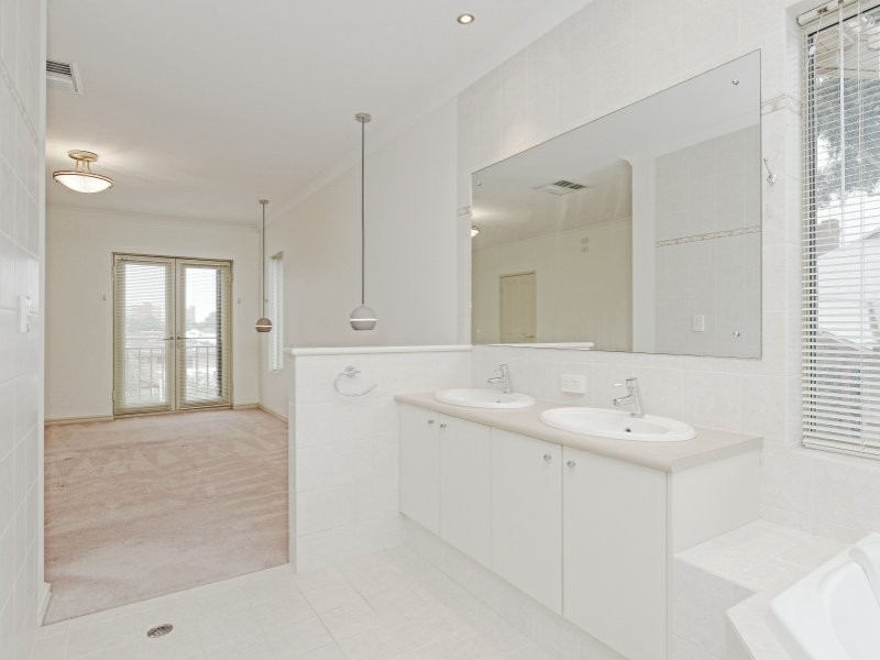 59A Sunbury Road, Victoria Park WA 6100