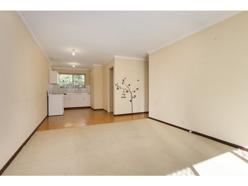 2A Grantham Place, Carlisle WA 6101