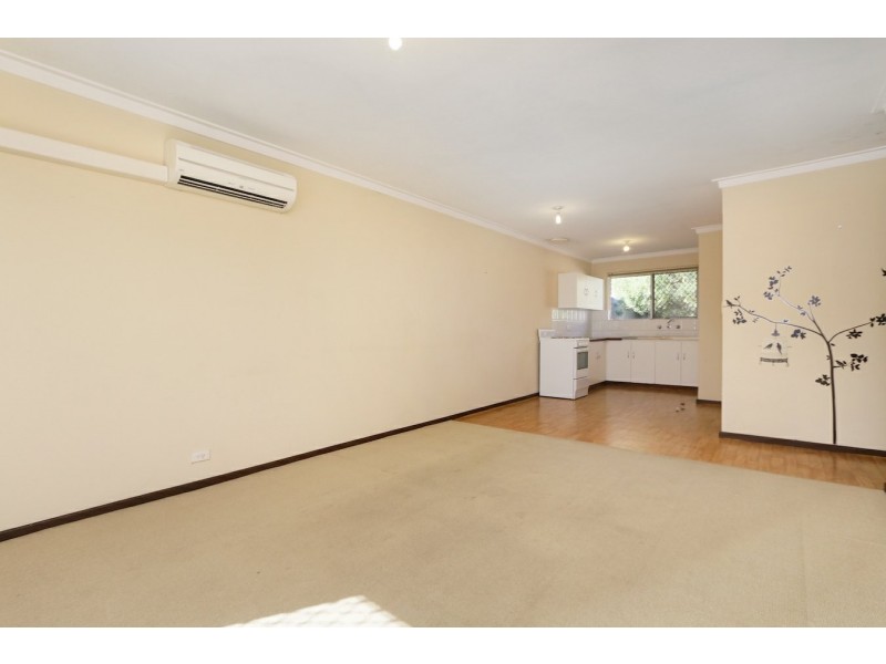 2A Grantham Place, Carlisle WA 6101