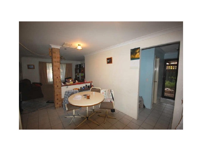 8 Rochester Avenue, Beckenham WA 6107