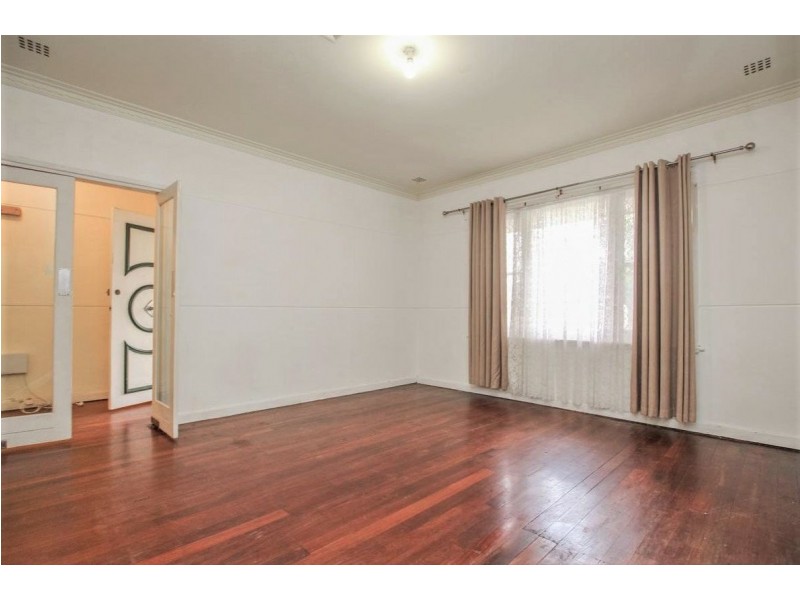 28 Conochie Crescent, Manning WA 6152