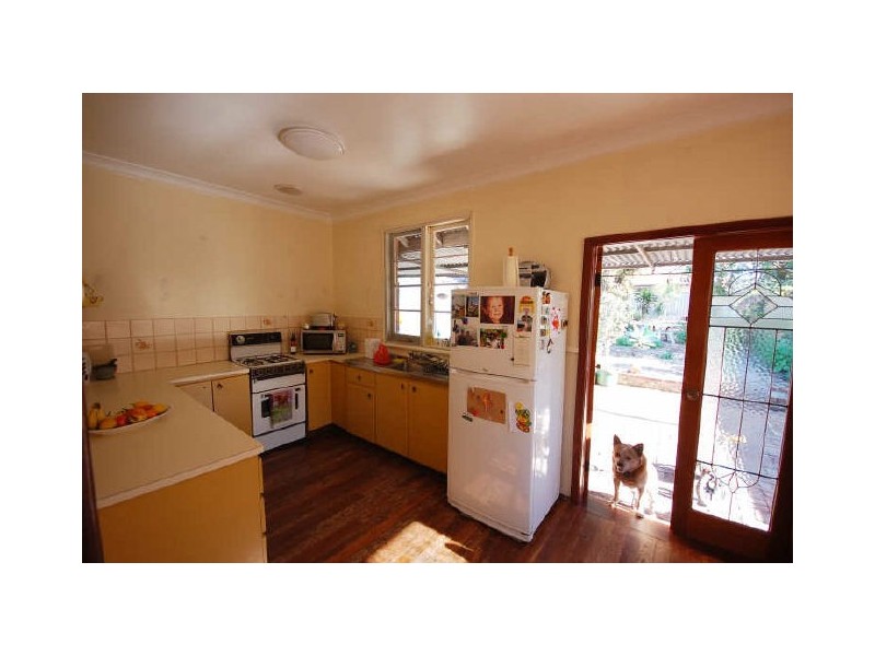 9 Sleight Street, St James WA 6102