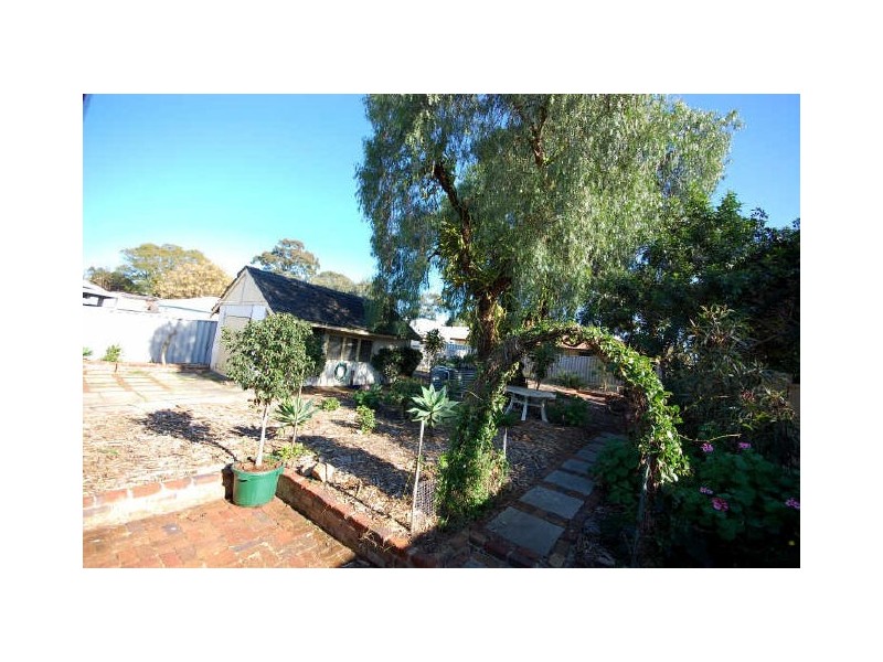 9 Sleight Street, St James WA 6102