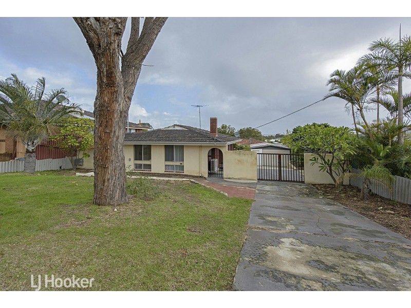 13 Wychcross Street, Westminster WA 6061