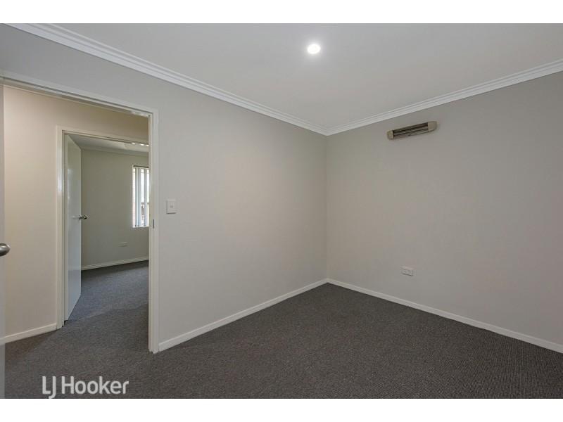 13 Wychcross Street, Westminster WA 6061