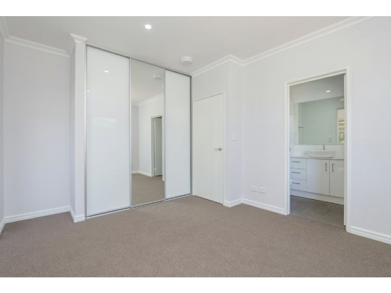 3/253 Robinson Avenue, Cloverdale WA 6105