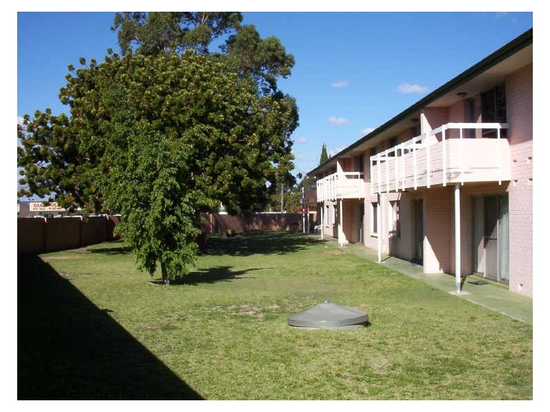 6/5 Welshpool Road, St James WA 6102