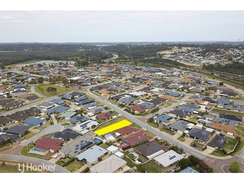 42B Moombaki Avenue, Bertram WA 6167