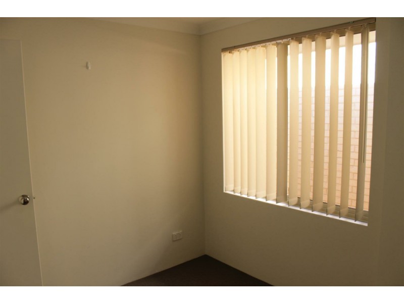 4/10 Delamere Way, Camillo WA 6111