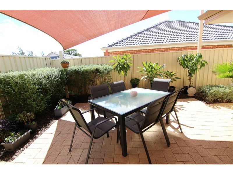 4/10 Delamere Way, Camillo WA 6111