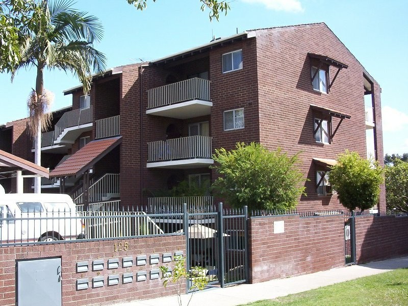 14/125 Gloucester Street, Victoria Park WA 6100