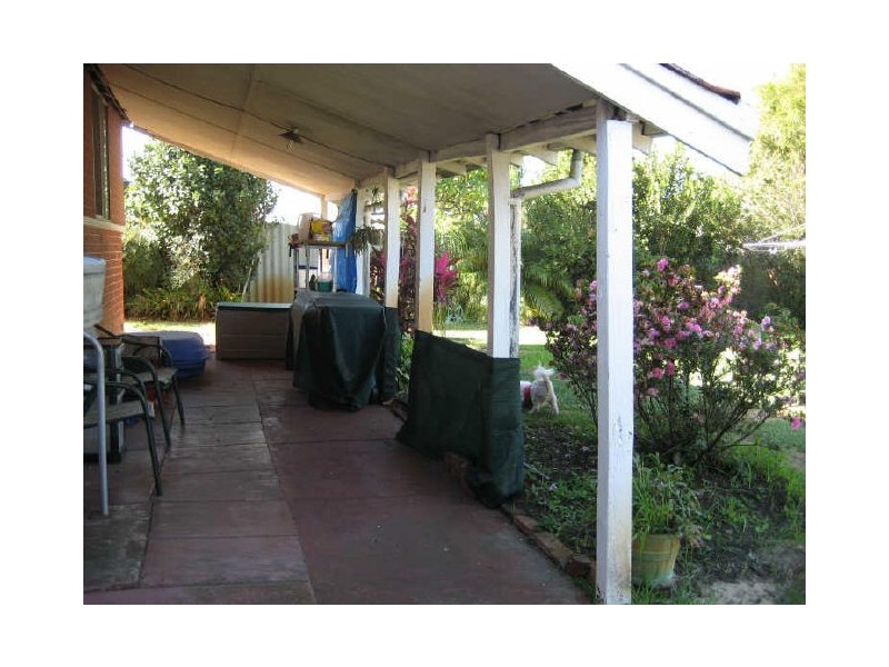 12 Salisbury Street, St James WA 6102