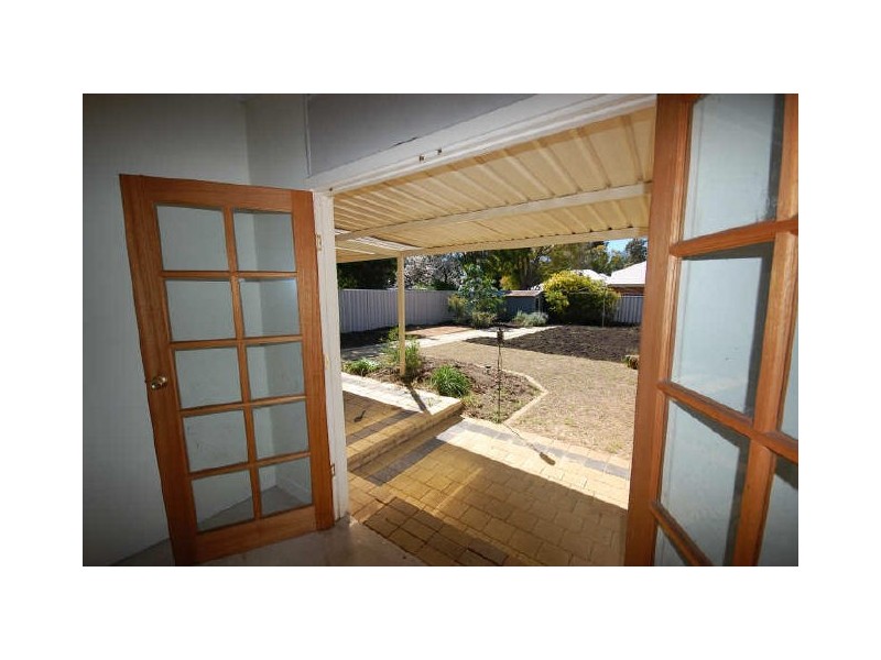 240 Berwick Street, Victoria Park WA 6100