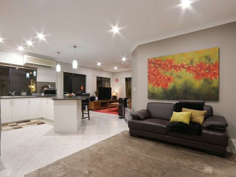 67A Walpole Street, St James WA 6102