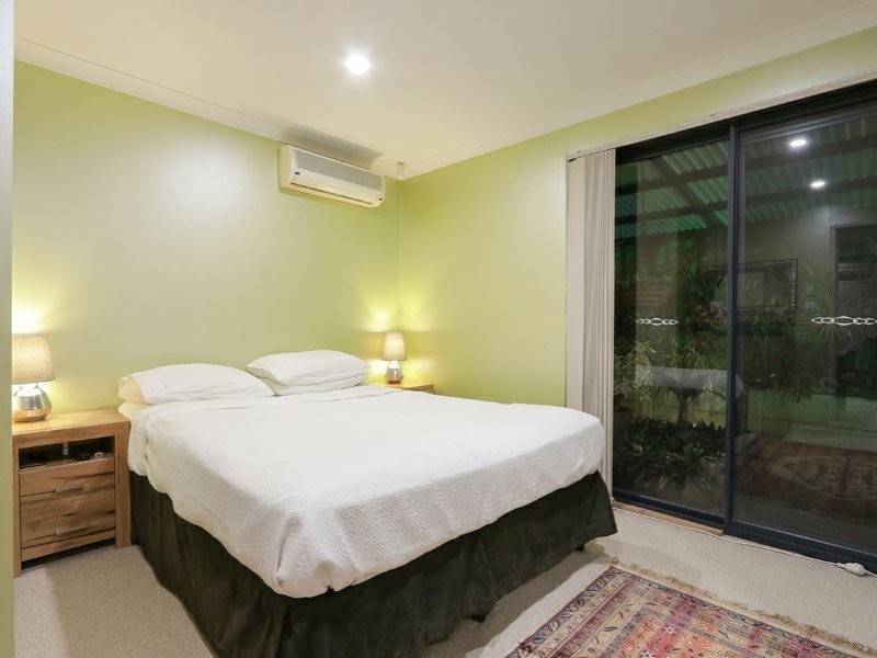 67A Walpole Street, St James WA 6102