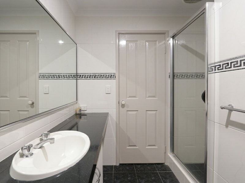 67A Walpole Street, St James WA 6102