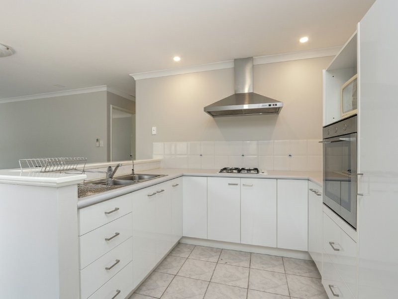 3/69 Upton Street, St James WA 6102