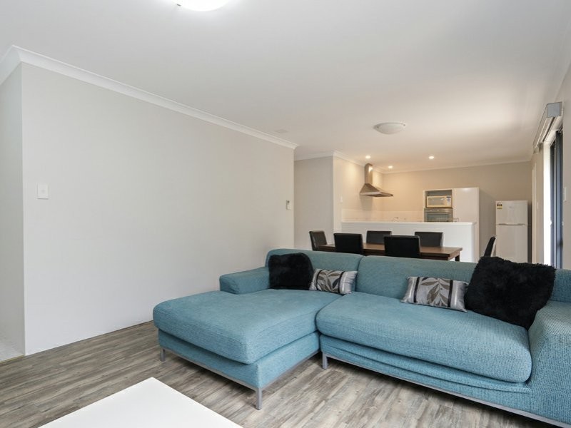 3/69 Upton Street, St James WA 6102