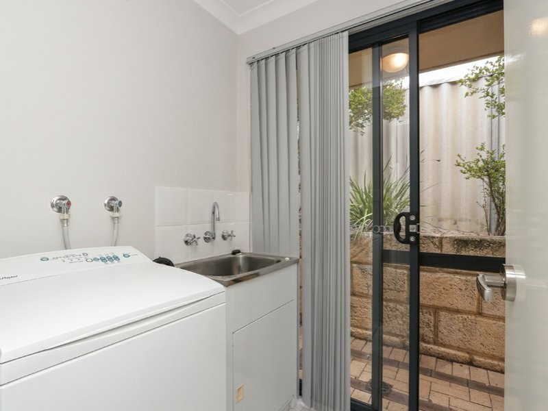 3/69 Upton Street, St James WA 6102