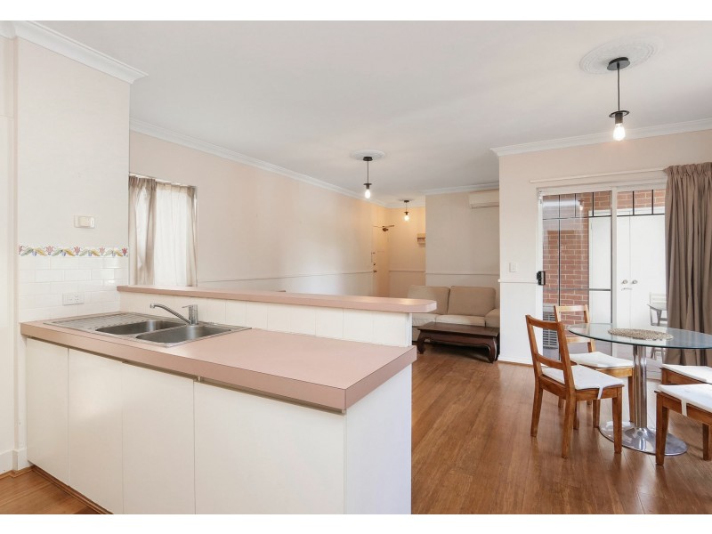 12/62 Bronte Street, East Perth WA 6004