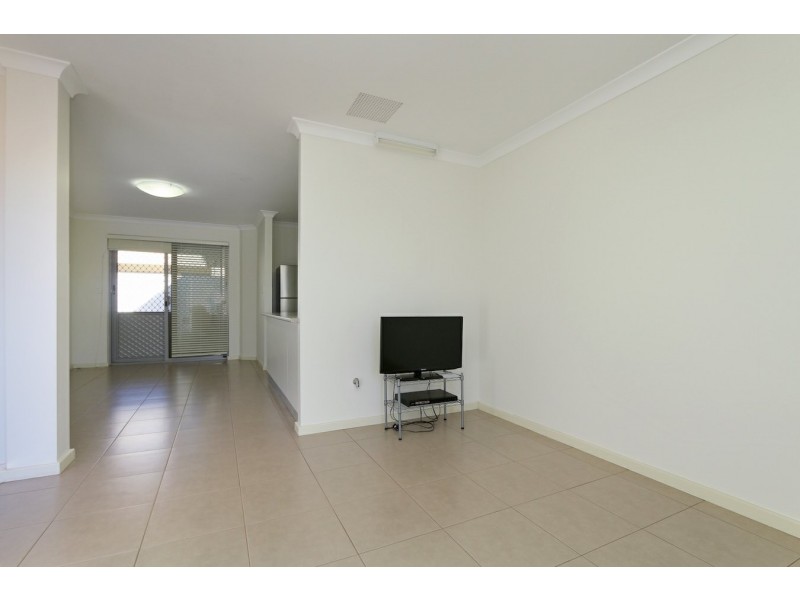 2/82 Great Northern Highway, Midland WA 6056