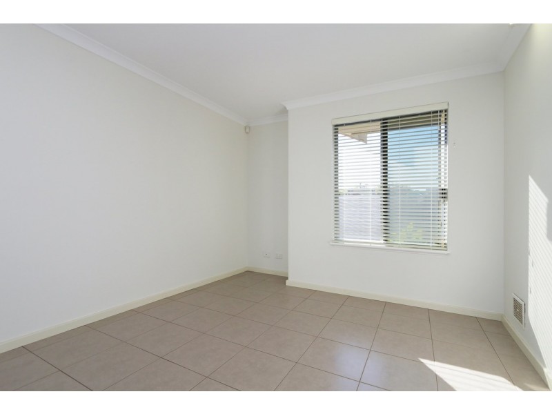 2/82 Great Northern Highway, Midland WA 6056