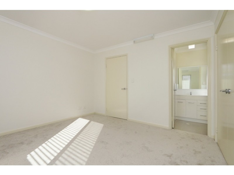 2/82 Great Northern Highway, Midland WA 6056