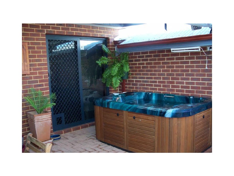 2 Carson Street, East Victoria Park WA 6101